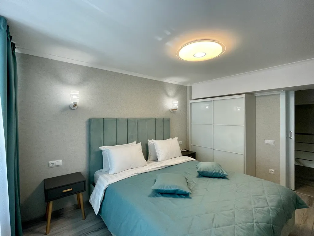 4-комнатная Квартира