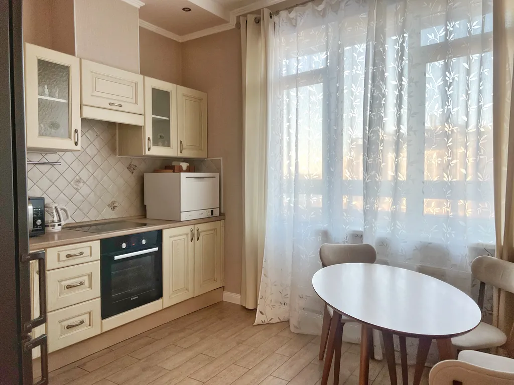 Квартира с видом на Неву