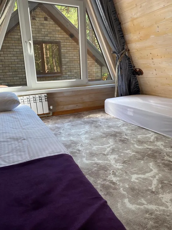 А-Frame домик с видом на гору Чегет