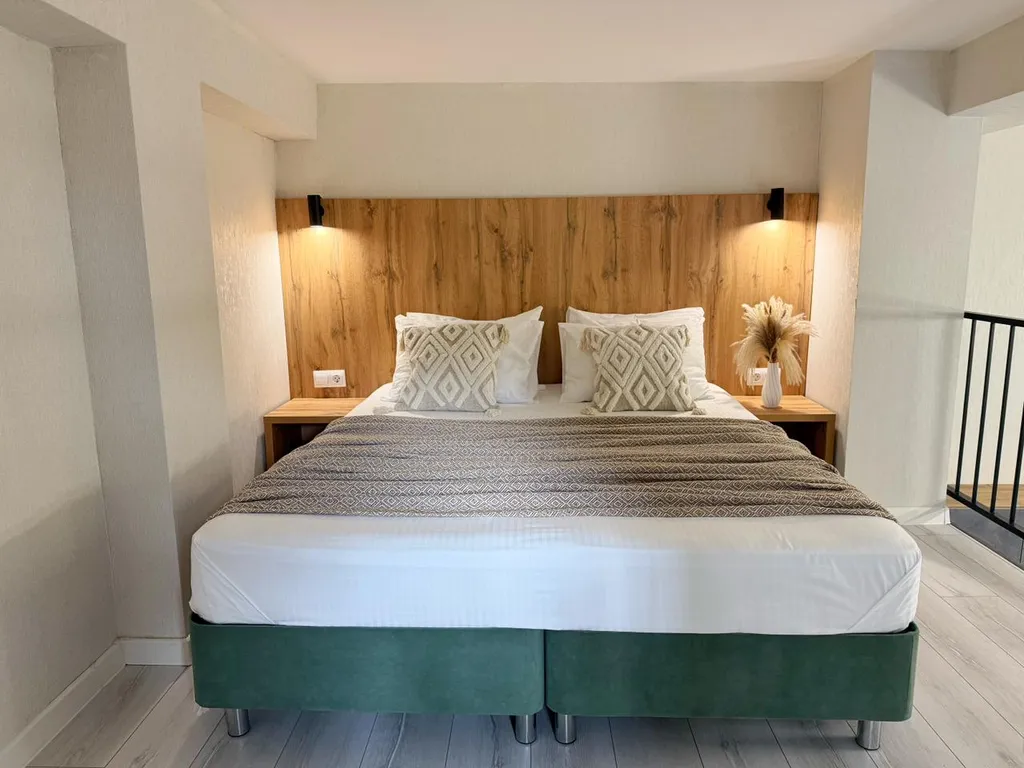 Апартаменты двухуровневые 3 минуты до пляжа