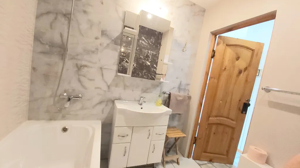 Студия с видом на Горы в центре