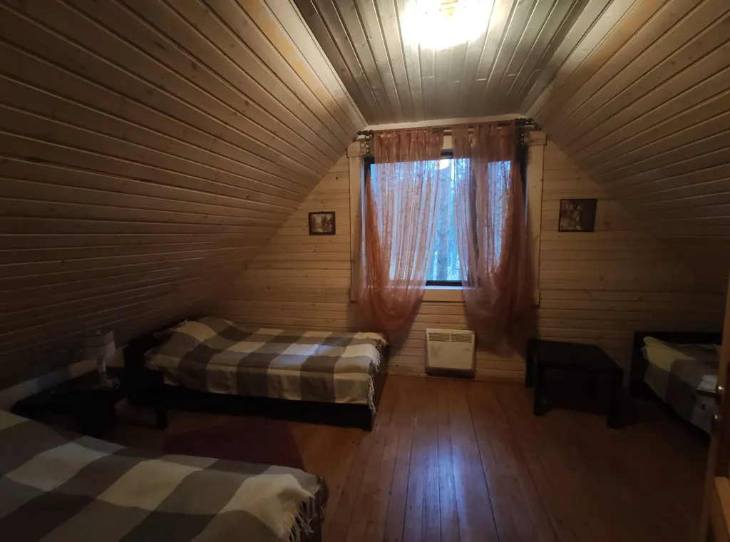 Уютный коттедж в сосновом лесу на берегу Суходольского озера