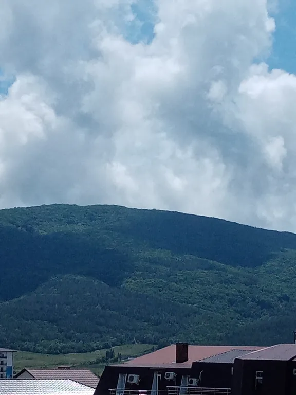 Часть дома в тихом переулке