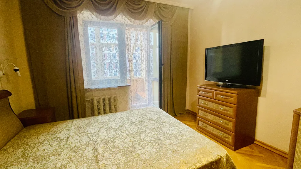 Просторная трешка в центре