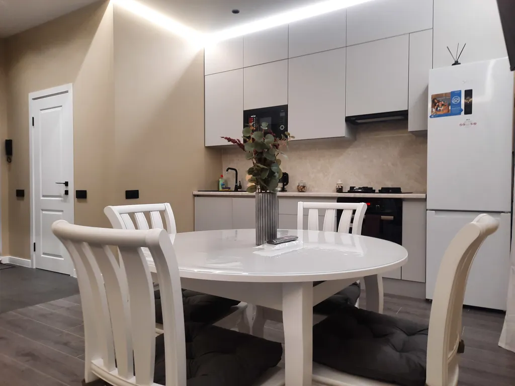 Sutki Rent у моста Александра Невского