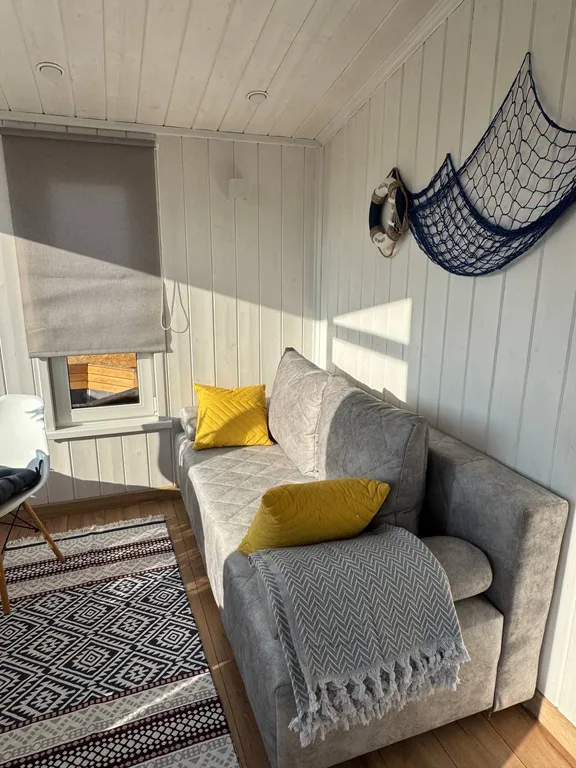 Коттедж Домик у озера с рыбалкой Катин Клев — Голыгино