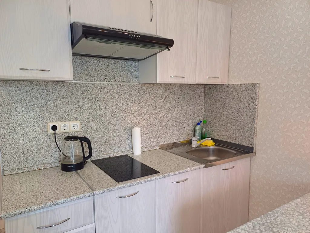 Комфортная и тёплая студия . Свободна сейчас.