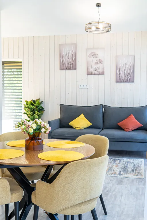 Новый Дом с видом на лес