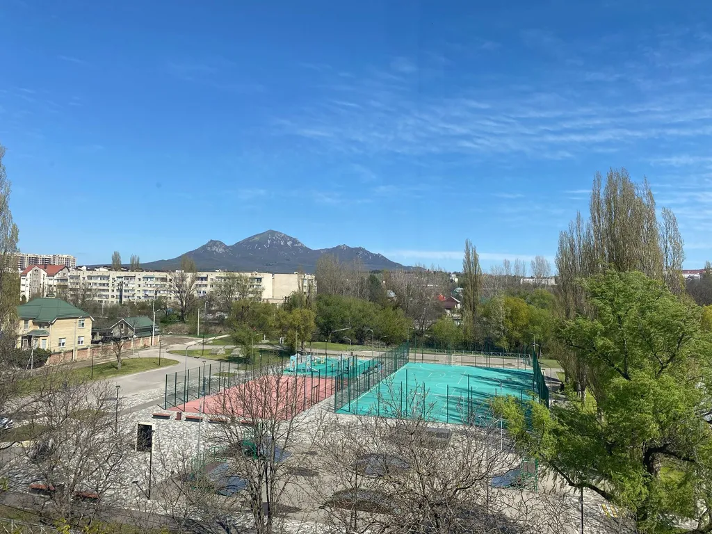 Уютная квартира у реки с панорамным видом на горы Машук и Бештау