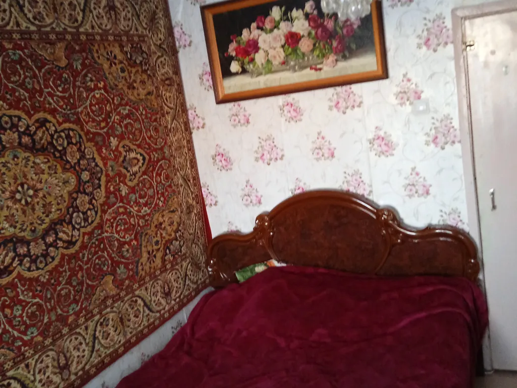 Квартира Уютная комната в трёхкомнатной квартире — аренда посуточно в Серпухов