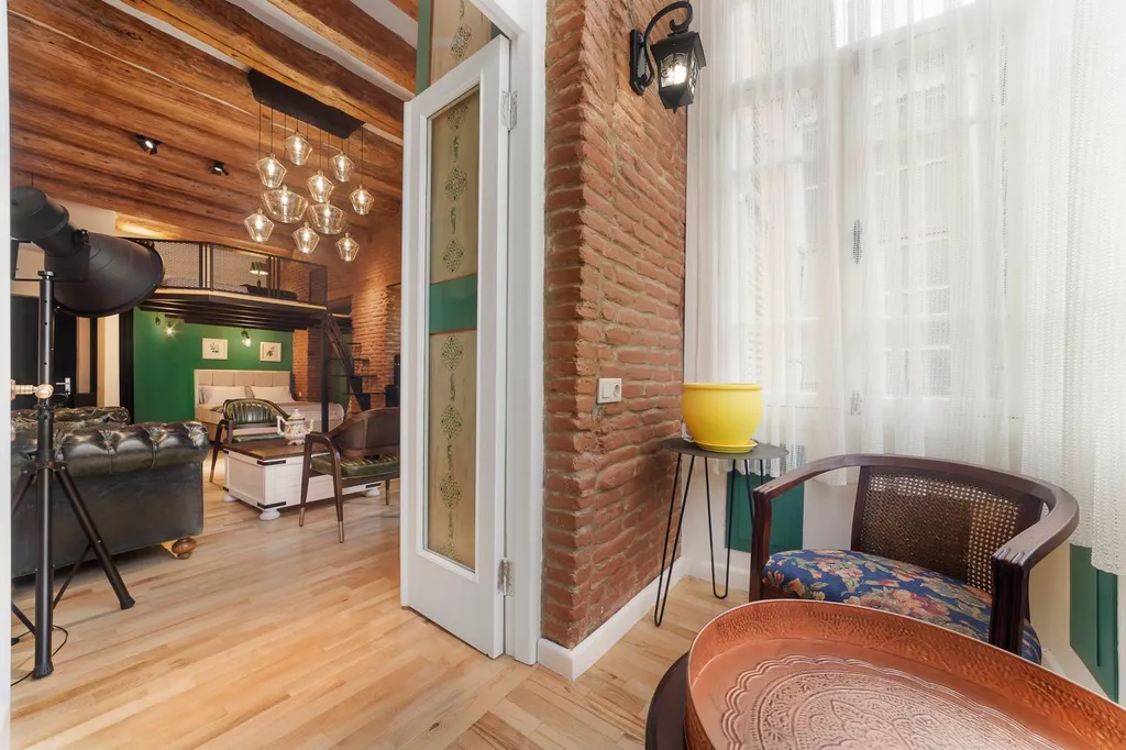 Комфорт и экзотика - квартира рядом проспект Руставели