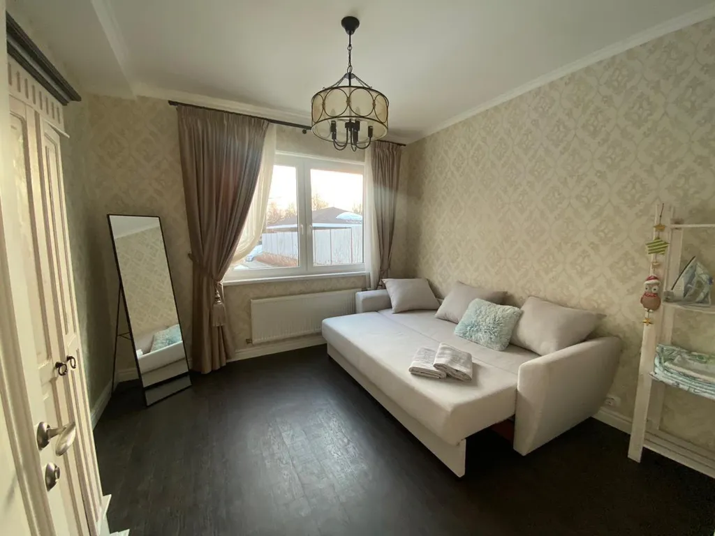 Коттедж MyHomeYourHome дизайнерский дом у леса — Первомайское