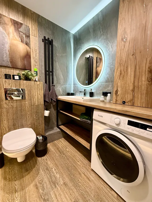 Новая квартира с потрясающим видом из окна на город