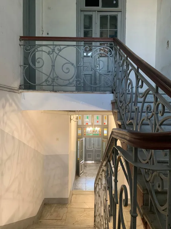 Апартаменты в трёх уровнях у моря