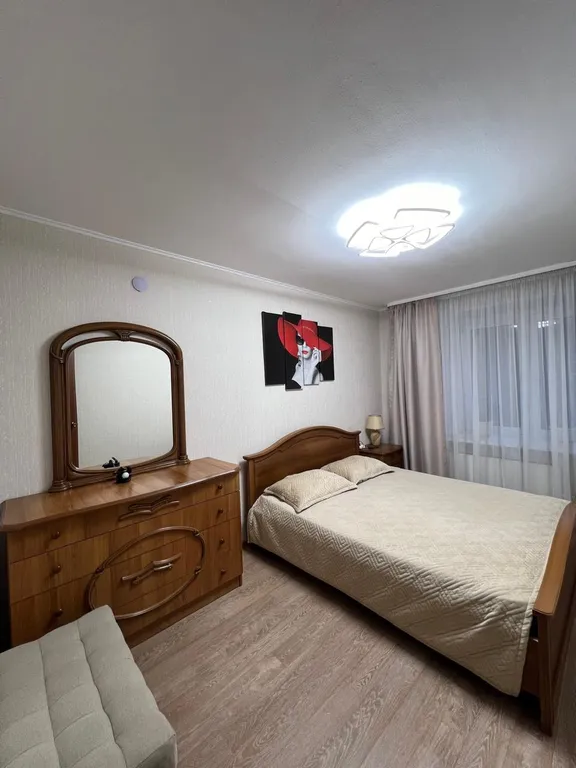 Очень просторная квартира — аренда посуточно в Миасс