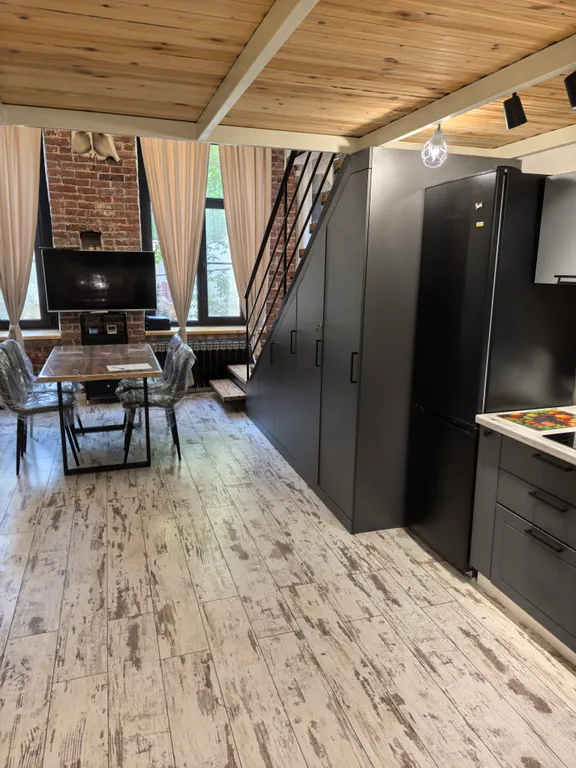 Лофт на Бурова