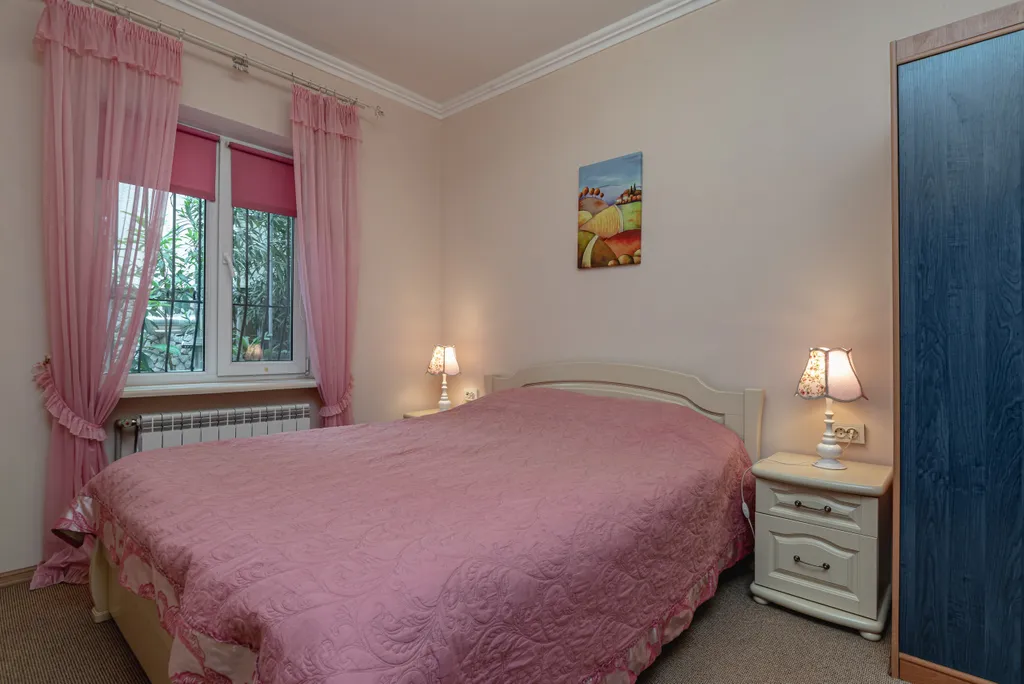 Семейный номер в уютном доме в центре города