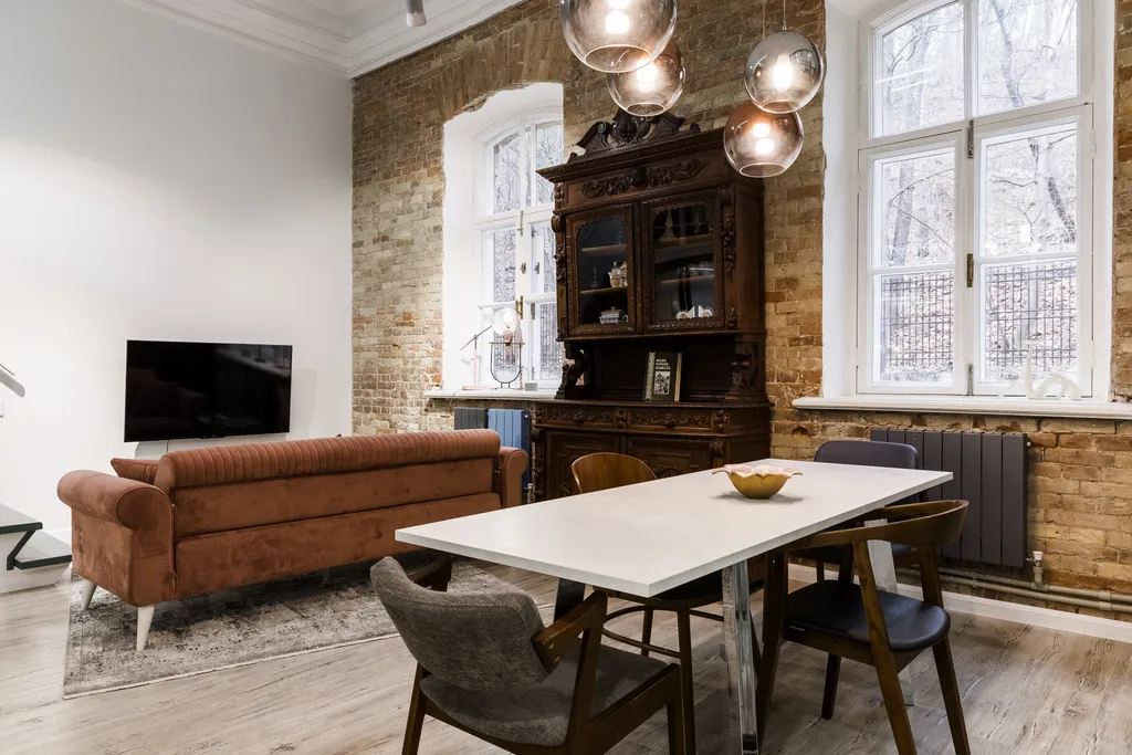 Трехуровневая квартира в историческом доме в центре города