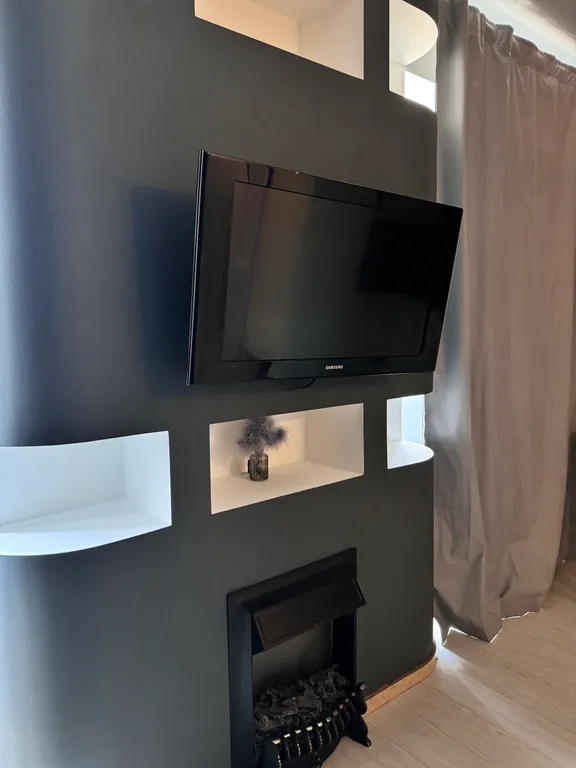 Студия около Ультры