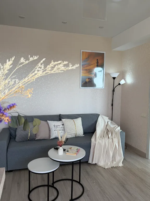 Светлая уютная евро двушка с красивым видом на закат