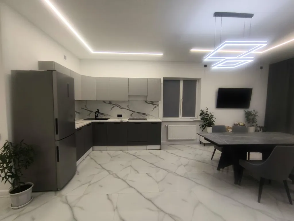 Коттедж Новый дом с тёплым бассейном во дворе — Елизаветинская