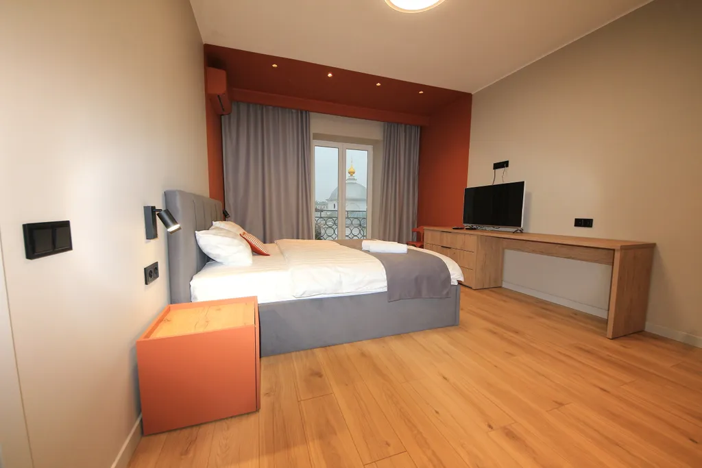 Квартира NiceAparts - стильная квартира в центре с видом на Казанский собор — Ярославль