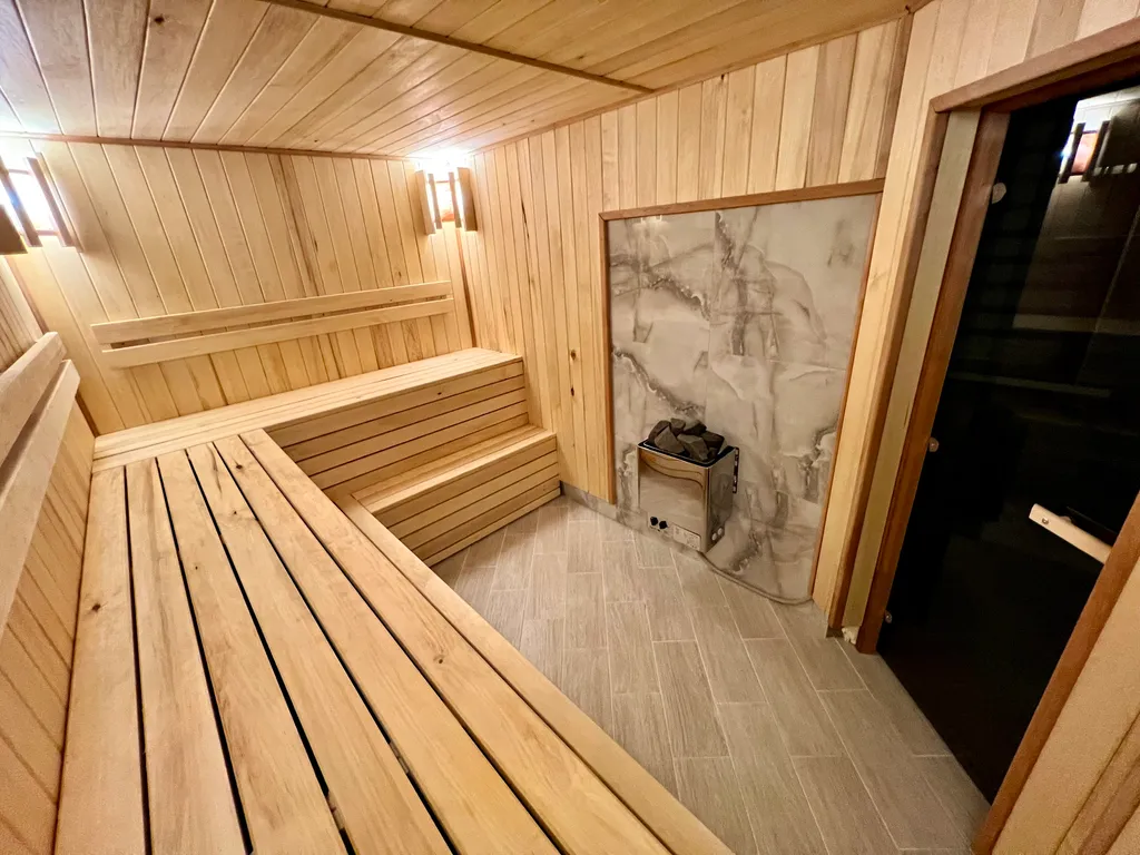 Новый стильный коттедж