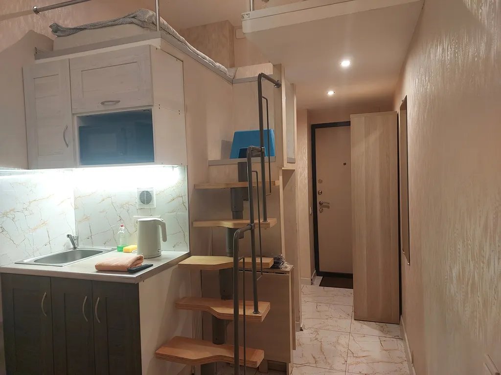 Двухуровневая студия с кондиционером на Невском у вокзала