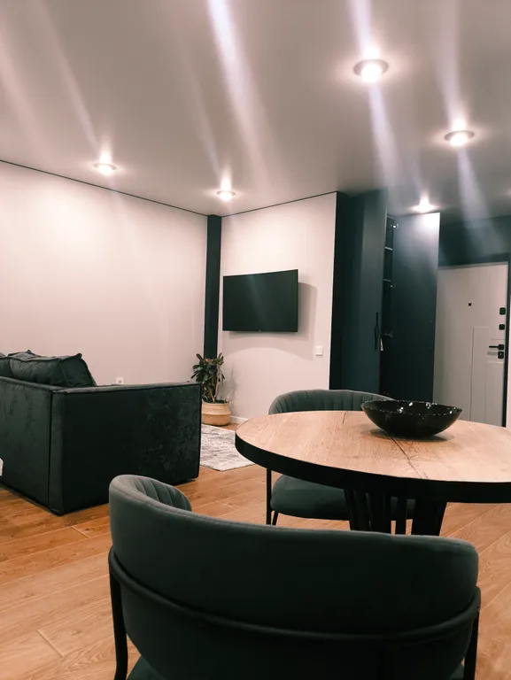 Studio apartment with designer renovation in the center of Pervomayska