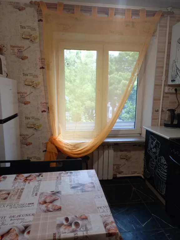 Трёхкомнатная квартира  в самом центре Лазаревского