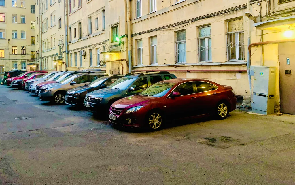 1-комнатная квартира в доме театрального работника в самом центре СПб
