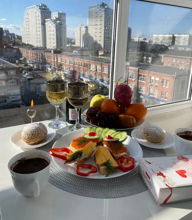 Квартира Квартира Стильная однушка в центре с чудесным видом на город — Краснодар