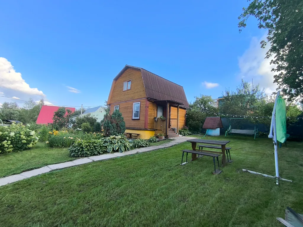 Уютный дом с выходом к пруду