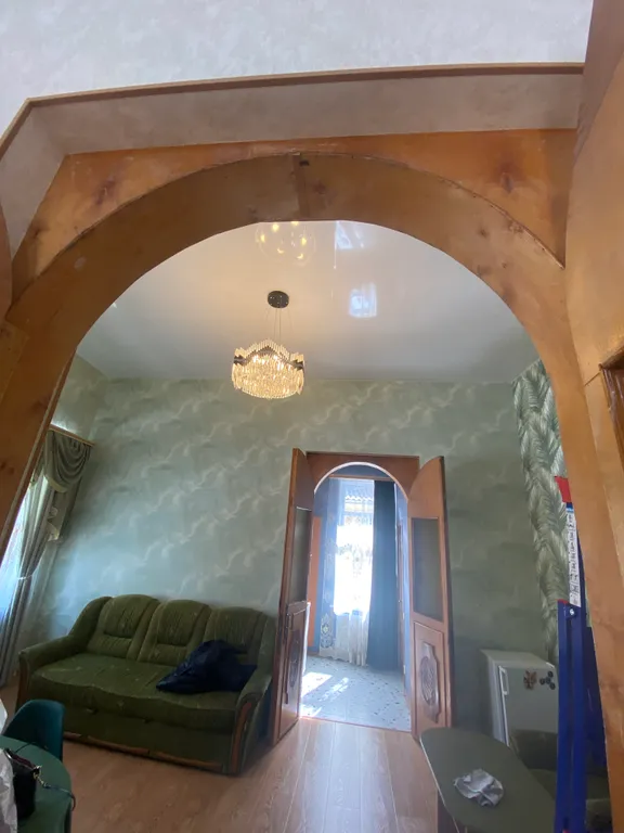 Уникальная квартира с интересным ремонтом и настоящим камином