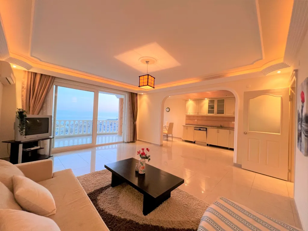 Аланья, просторная квартира с видом на море и горы, пляж - 5 минут