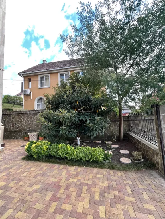 9-комнатный Дом