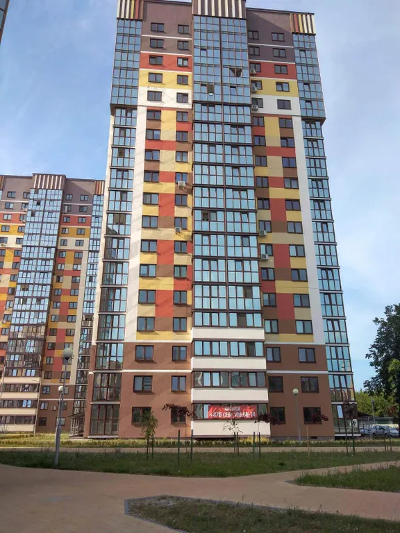 Студия с панорамной лоджией в центре города