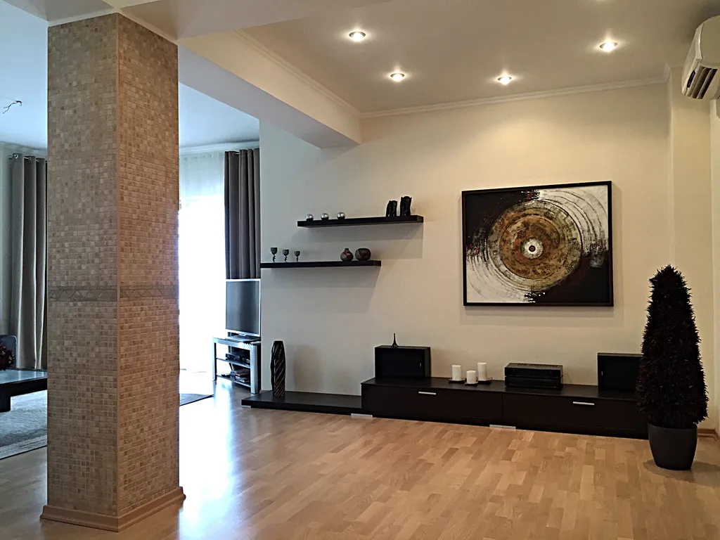 Бассейн. Панорамный вид на море.