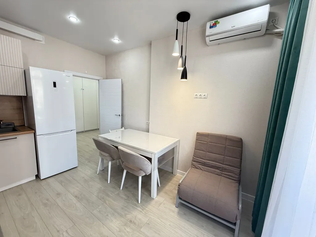 18 Евротри на 5 человек с бассейном