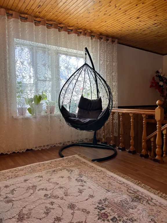 Большой уютный дом