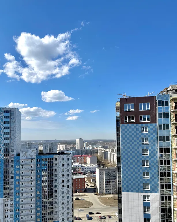 Уютная студия на 21 этаже с видом на озеро