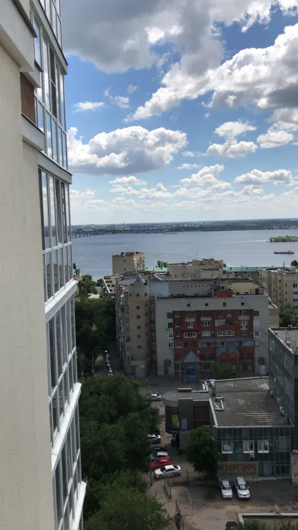 Студия на набережной с видом на Волгу