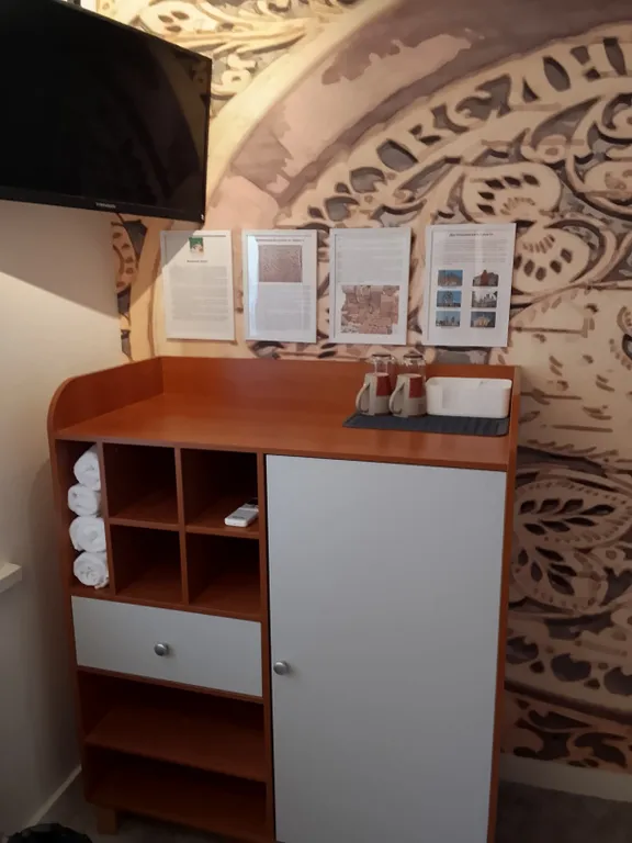 Твин с тихим городским видом