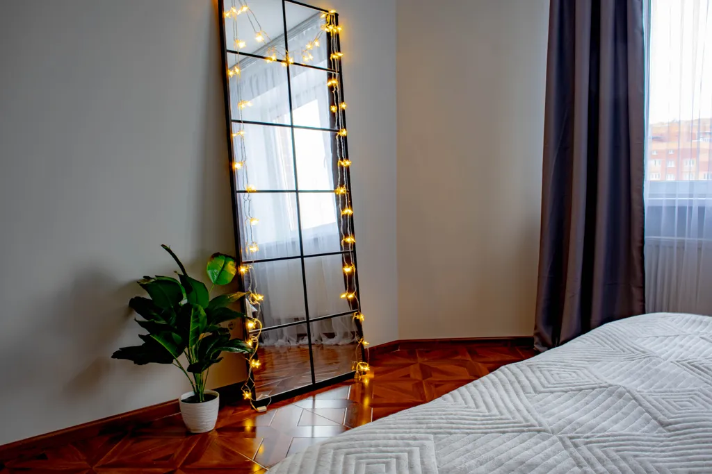 Квартира с красивым зеркалом