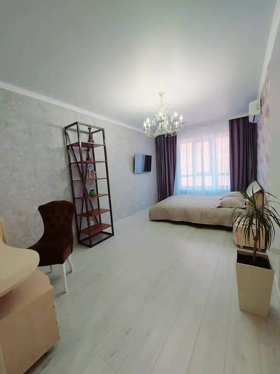 Двухкомнатная квартира на фонтане