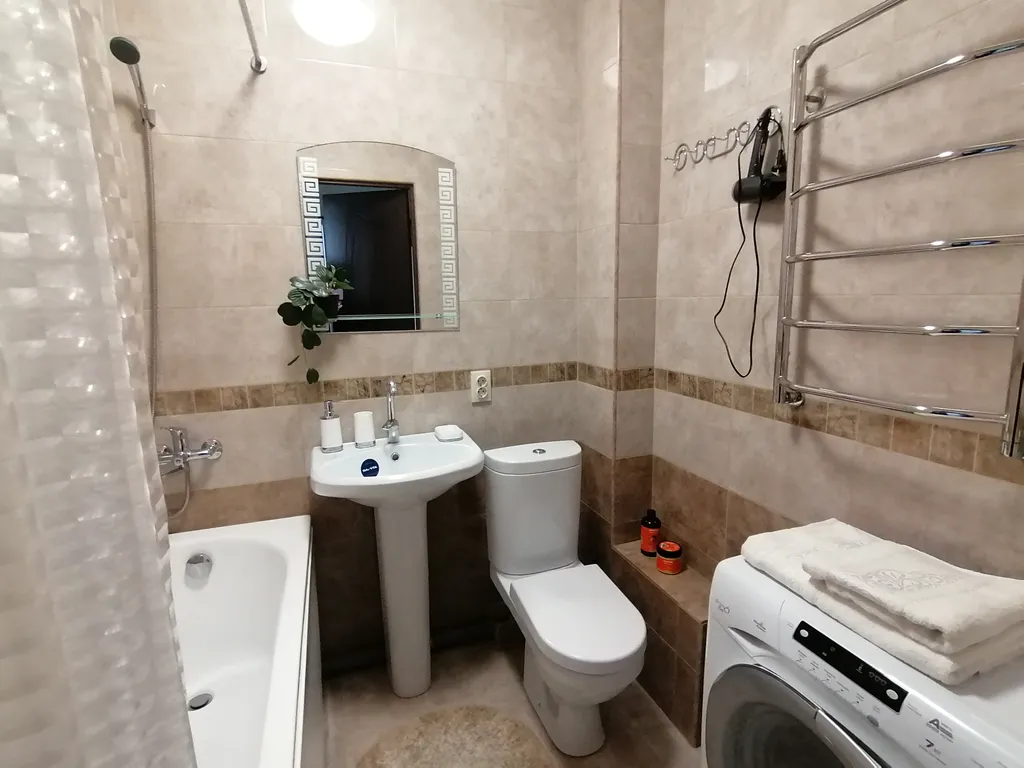 Уютная квартира рядом с парком и санаториями, парк Победы