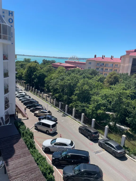 Квартира Квартира с бассейном на берегу моря — Геленджик