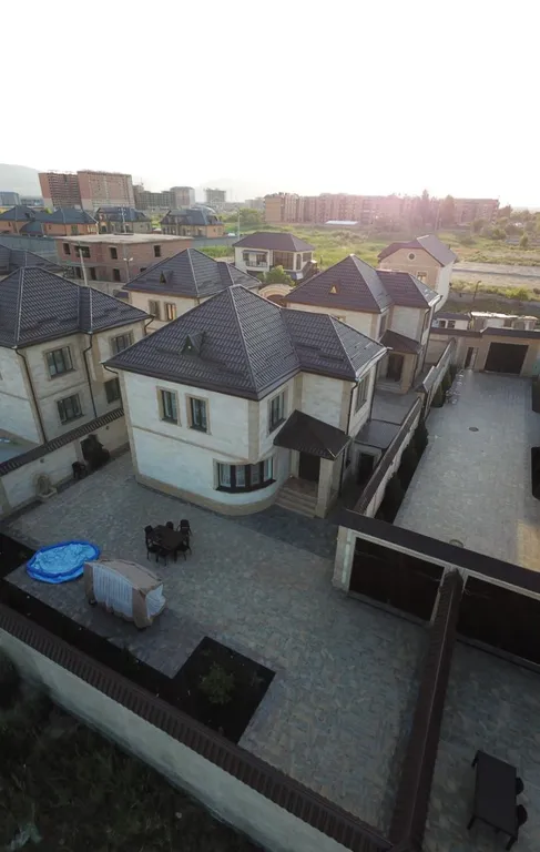 4-комнатный Дом