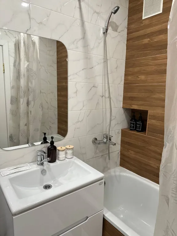 Квартира в спальном районе города с развитой инфраструктурой