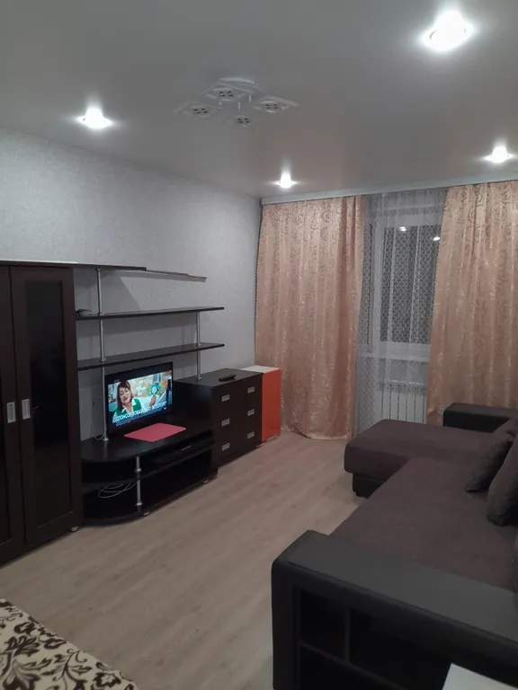 Квартира Квартира Чиcтая тeплaя уютная квартирa — Кировск